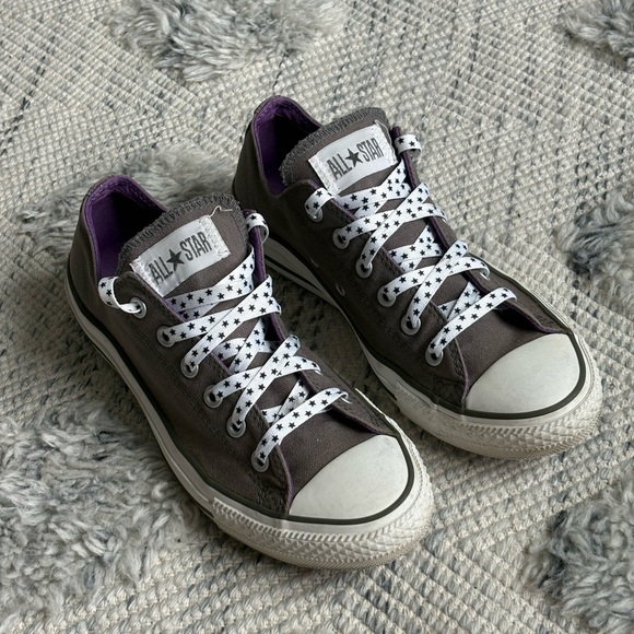 Converse - Picture 1 of 10